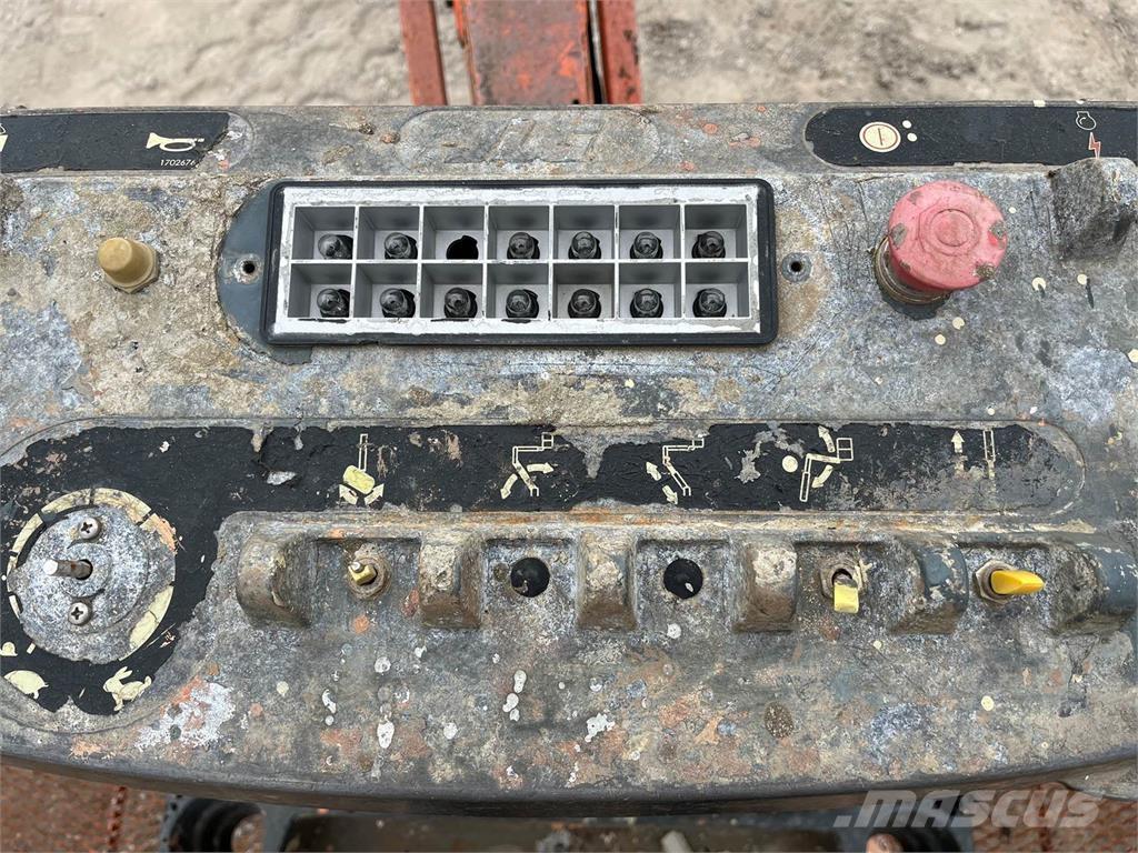 JLG 660SJ Muut henkilönosturit