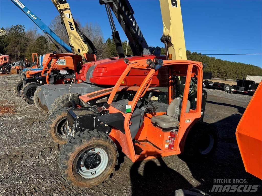 JLG G5-18A Kurottajat