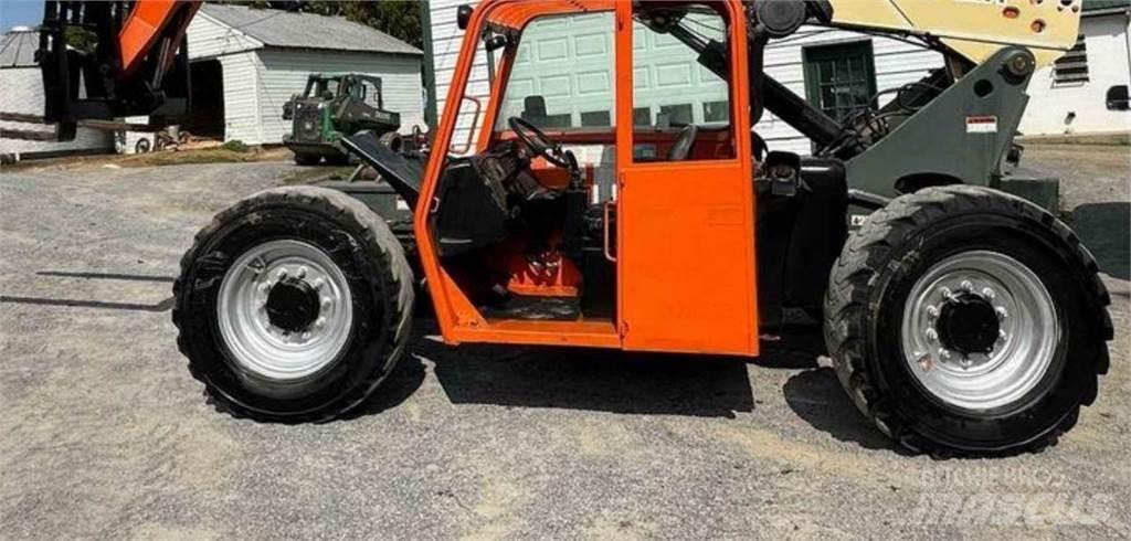 JLG G6-42A Kurottajat