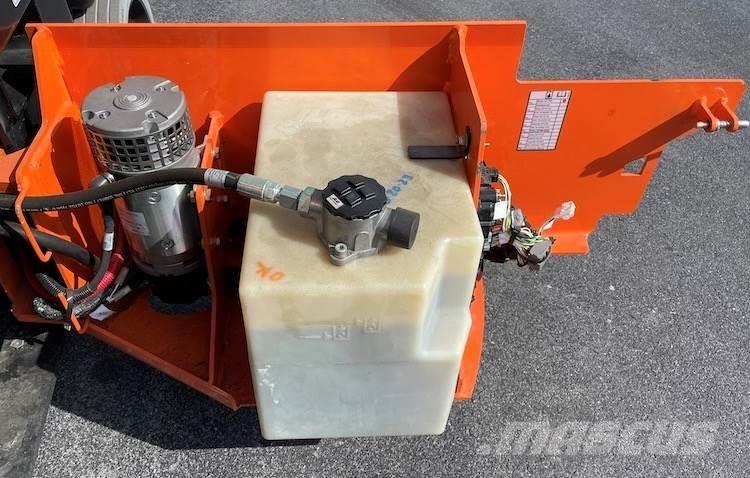 JLG R4045 Saksilavat