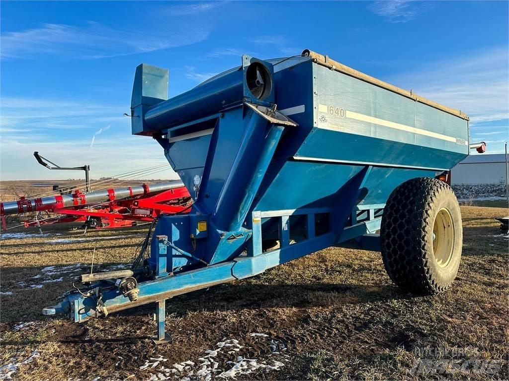 Kinze 640 Viljavaunut