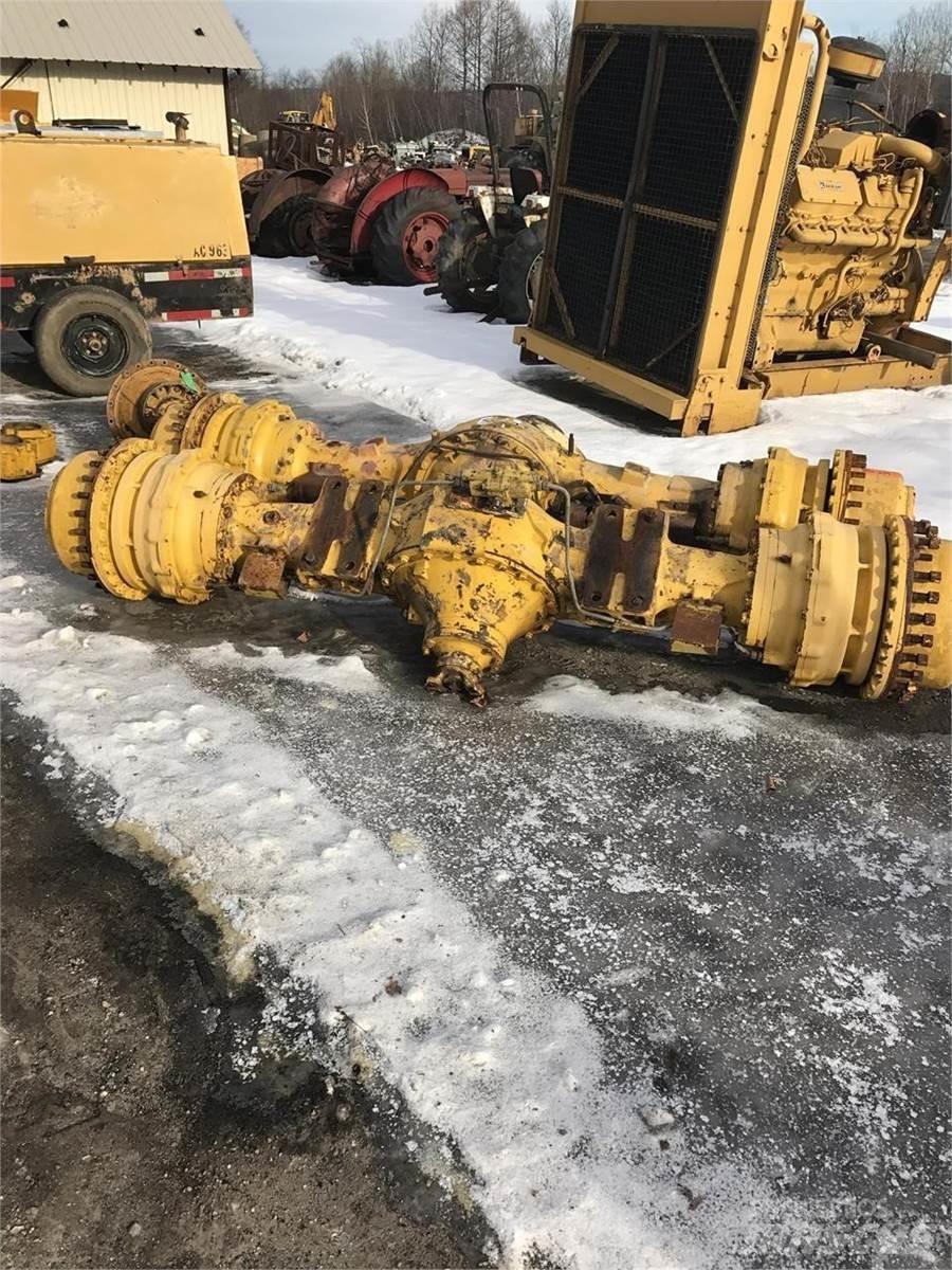 Komatsu  Akselit