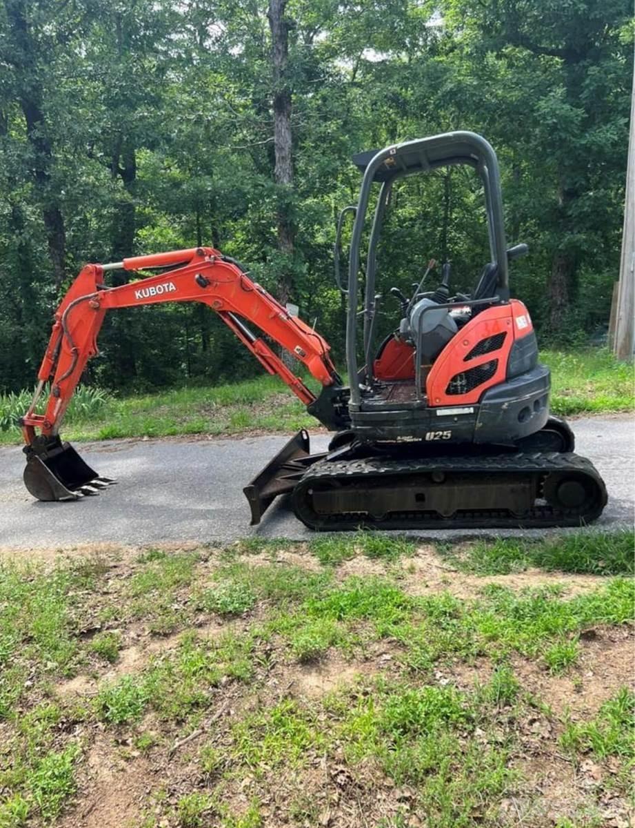 Kubota U25 Minikaivukoneet < 7t