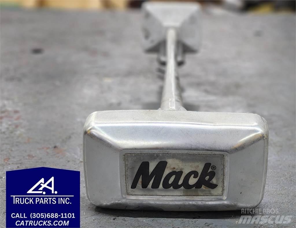 Mack  Sähkö ja elektroniikka