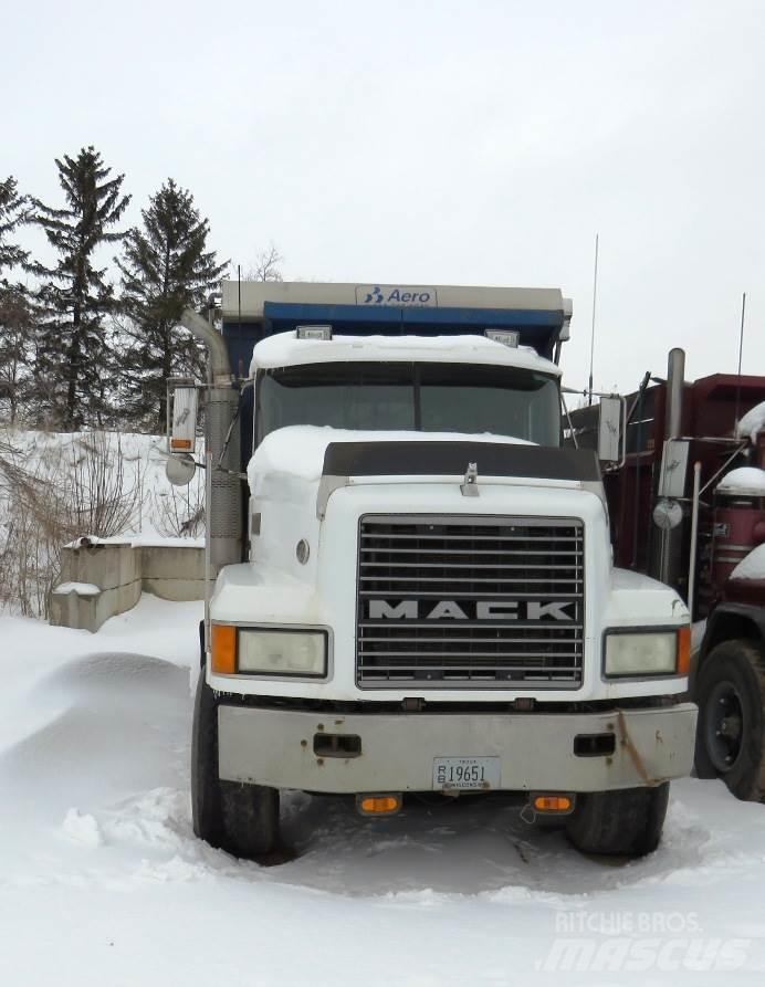 Mack CL613 Sora- ja kippiautot