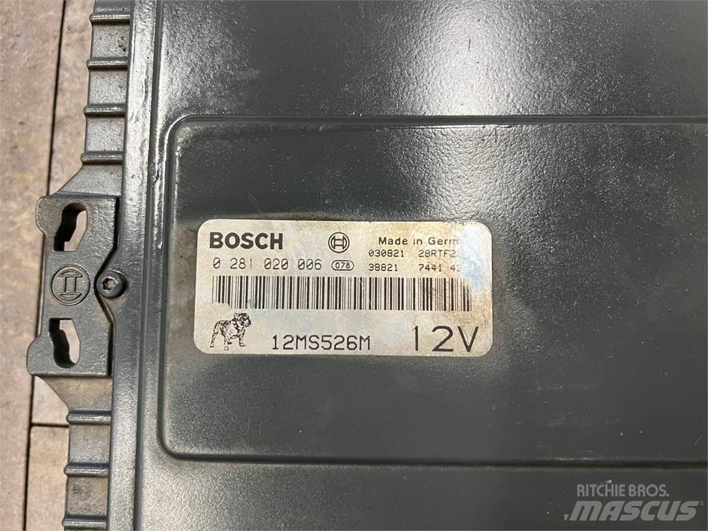 Mack E7 Sähkö ja elektroniikka