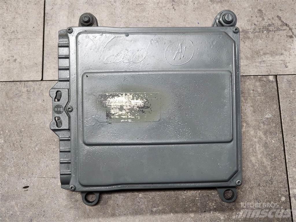 Mack E7 Sähkö ja elektroniikka