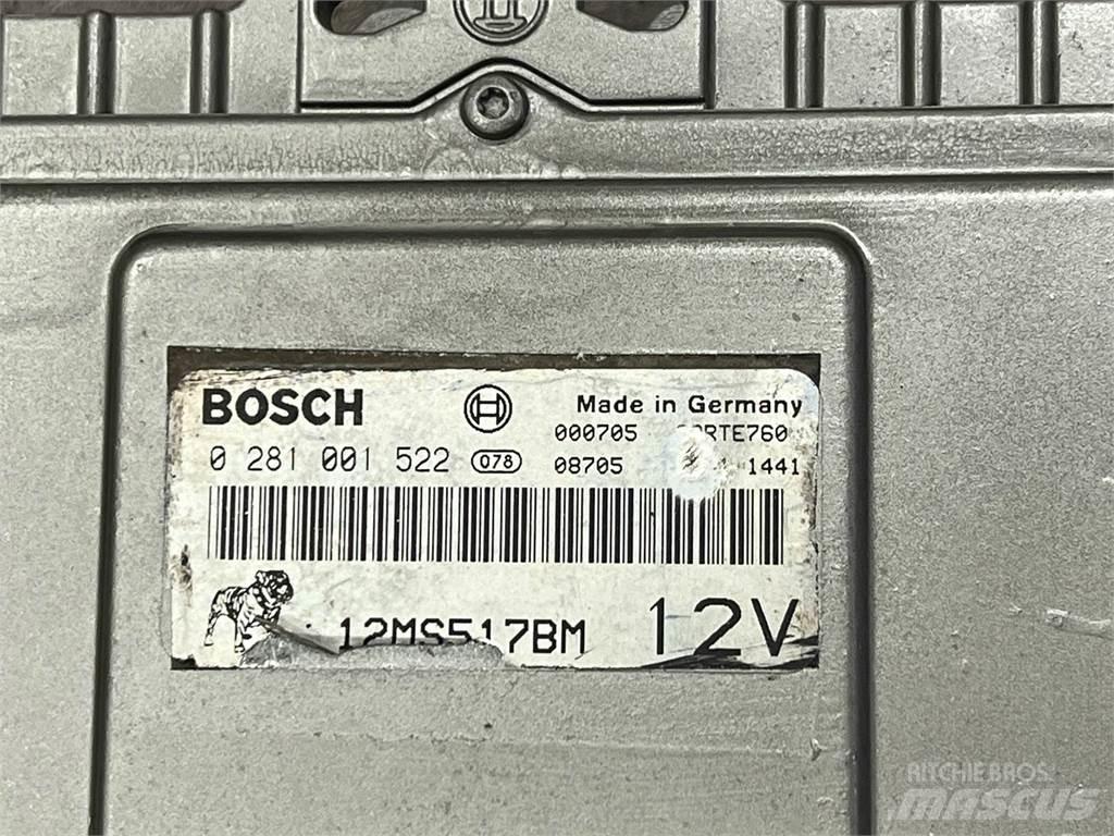 Mack E7 Sähkö ja elektroniikka