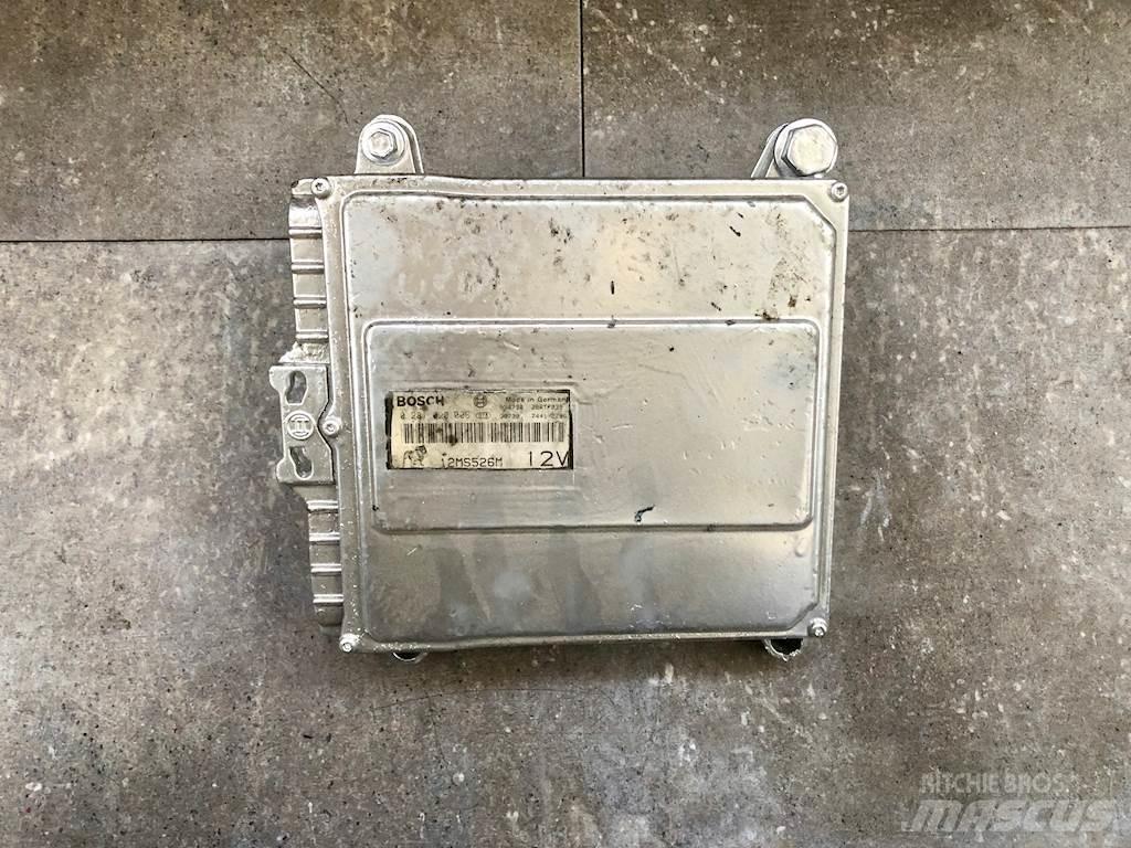 Mack E7 Sähkö ja elektroniikka