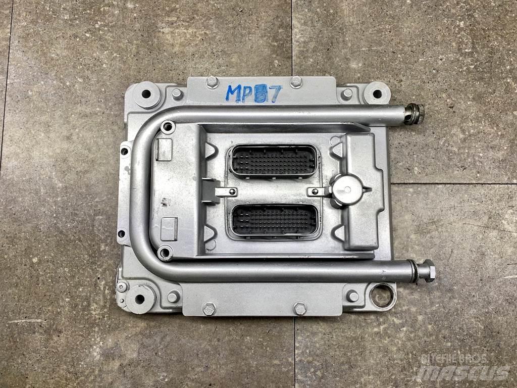 Mack MP7 Sähkö ja elektroniikka