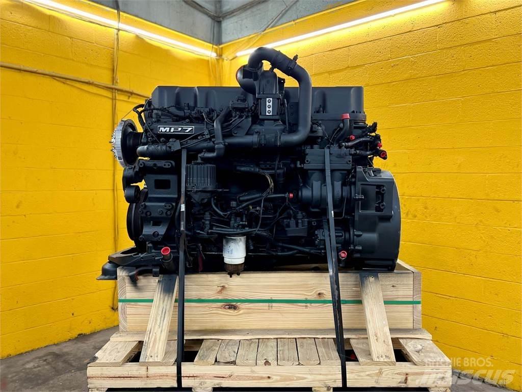 Mack MP7 Moottorit