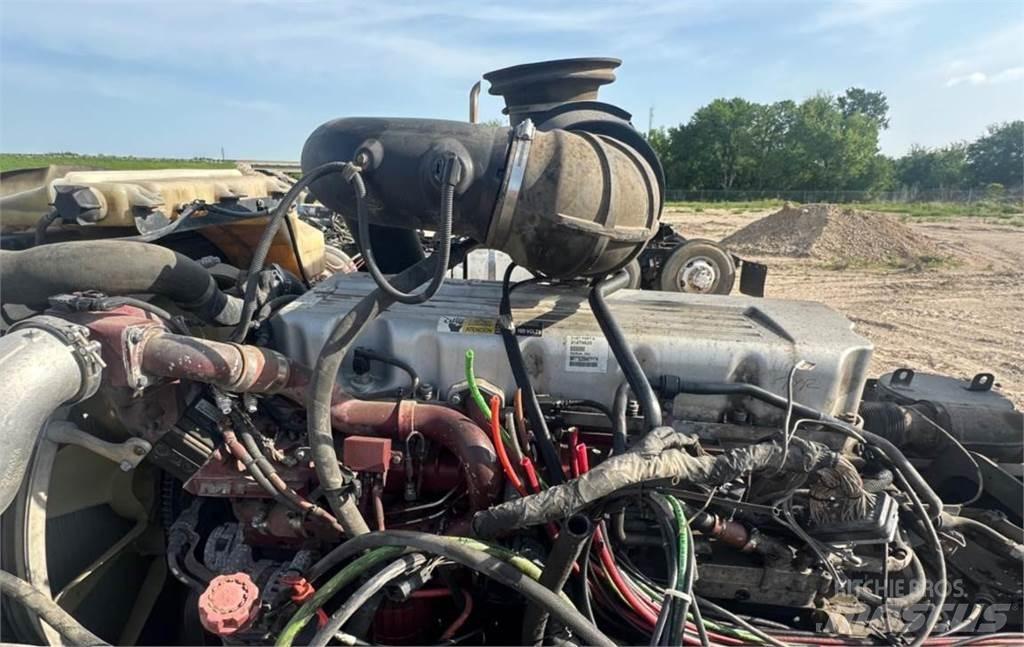 Mack MP7 Moottorit