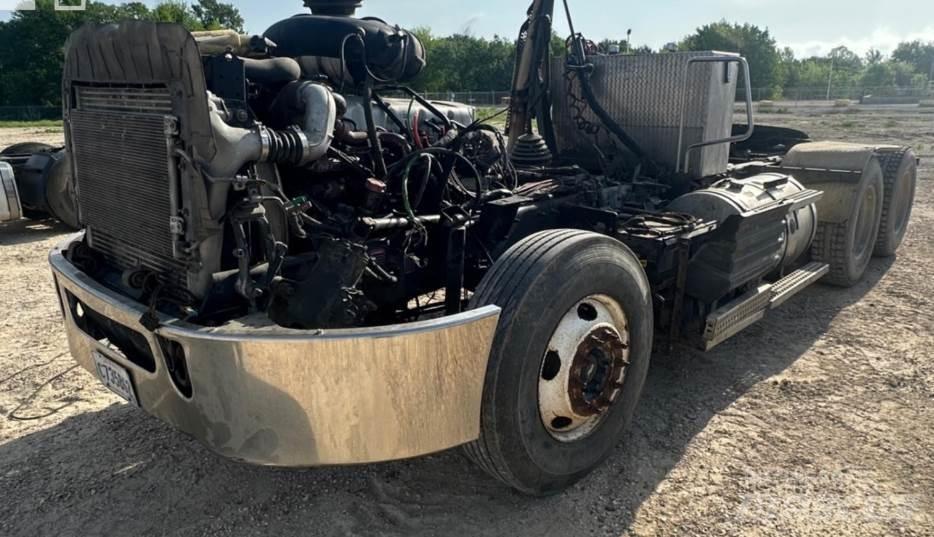 Mack MP7 Moottorit