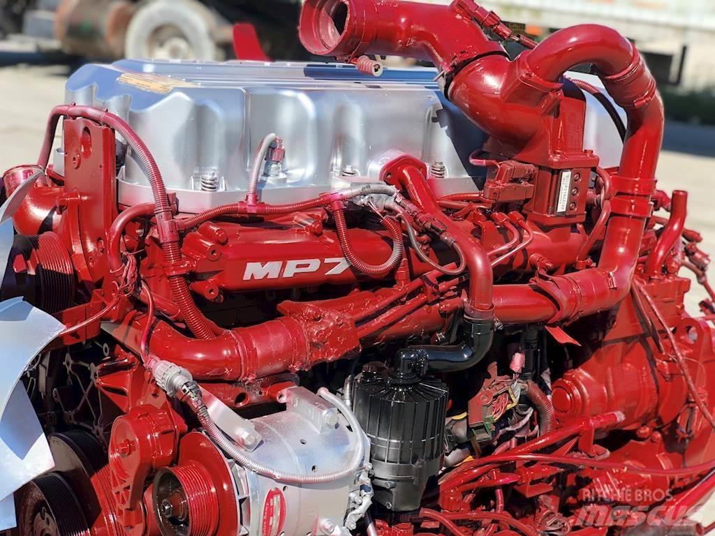 Mack MP7 Moottorit