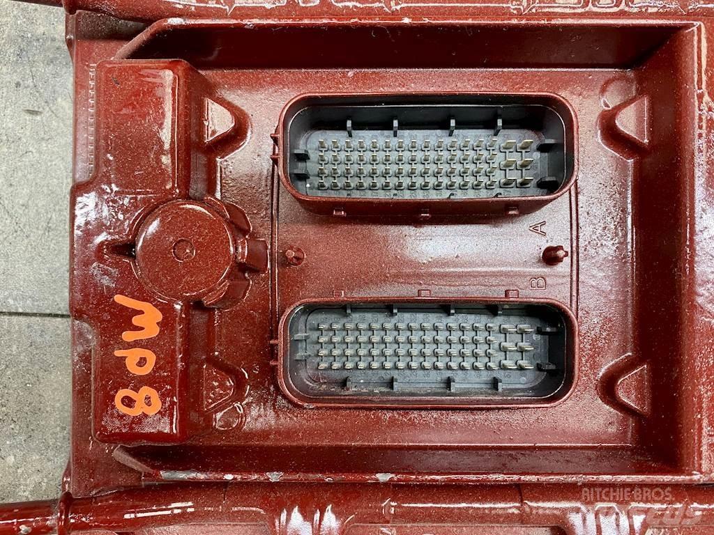 Mack MP8 Sähkö ja elektroniikka