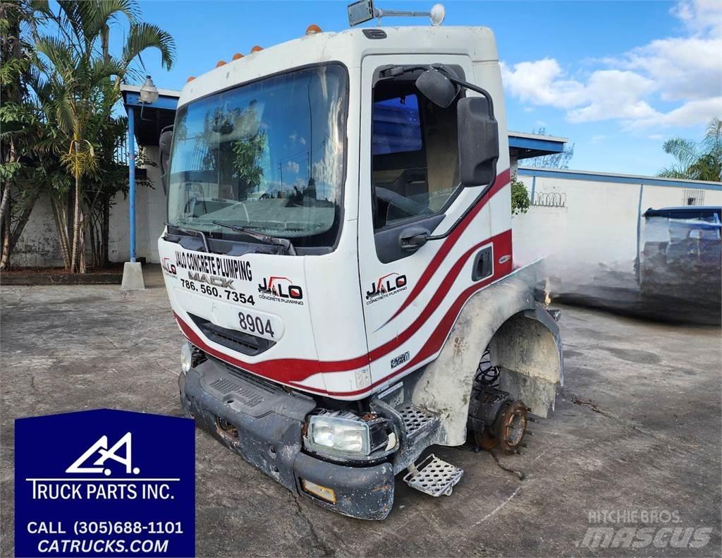 Mack MV322 Muut