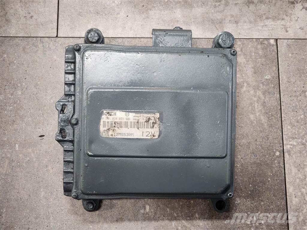 Mack N/A Sähkö ja elektroniikka