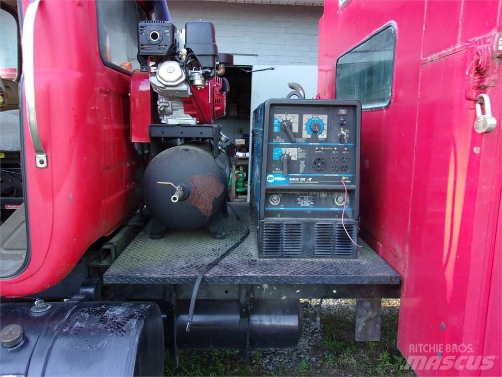 Mack Other Tienhoitoautot