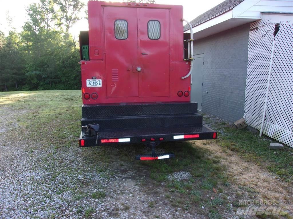 Mack Other Tienhoitoautot