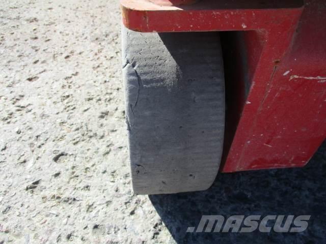 MEC 1330SE Saksilavat