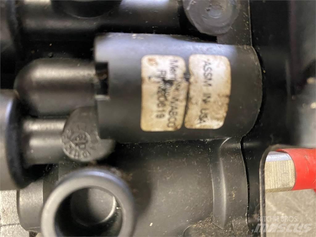 Meritor  Muut