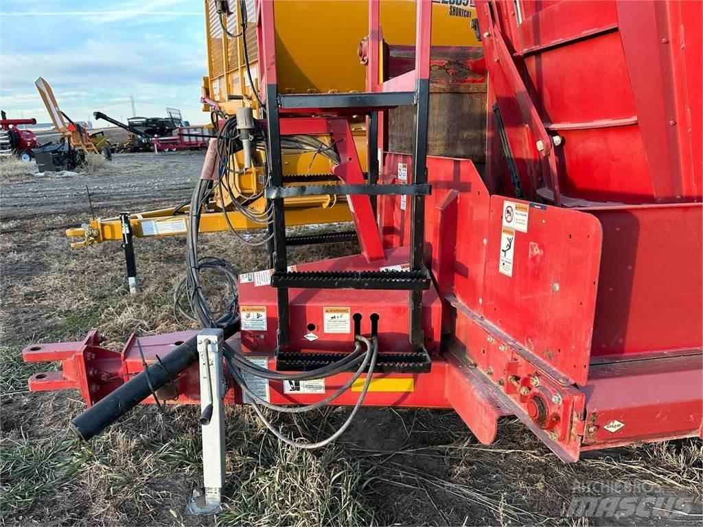 Meyer F470 Rehuvaunut