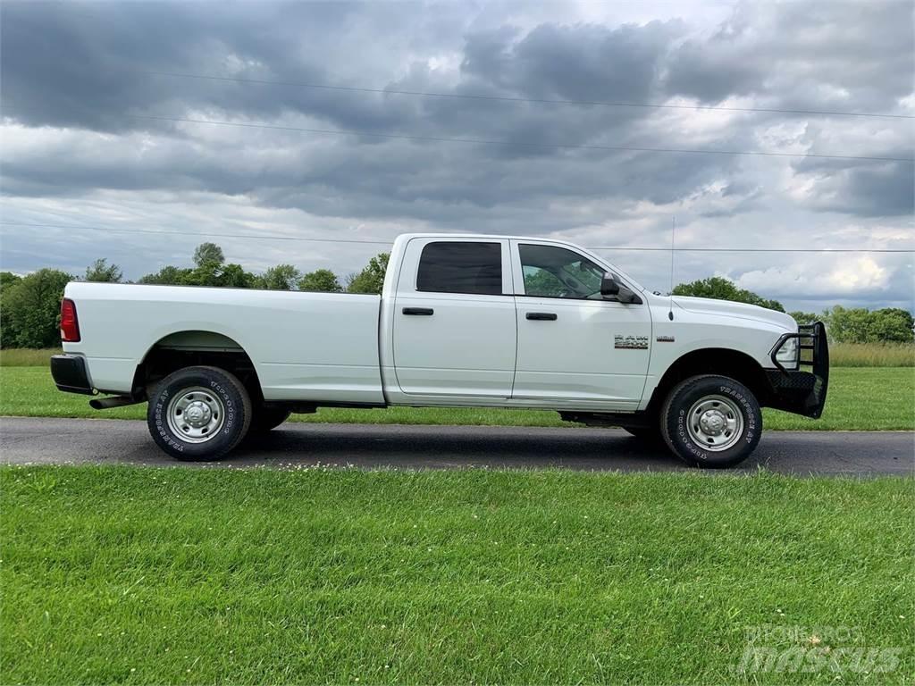 RAM 2500 Lava-autot