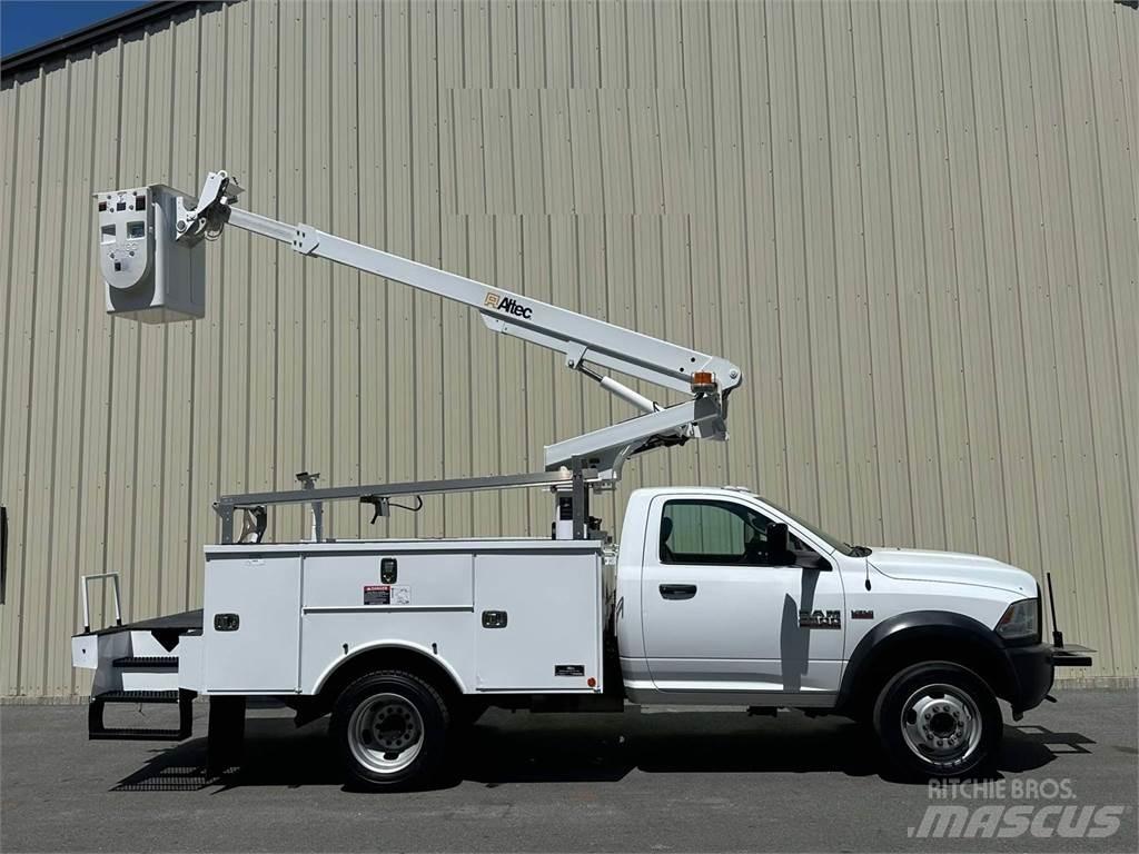 RAM 4500 Nostolava-autot