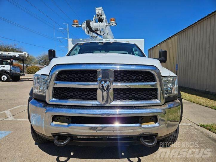 RAM 5500 Nostolava-autot