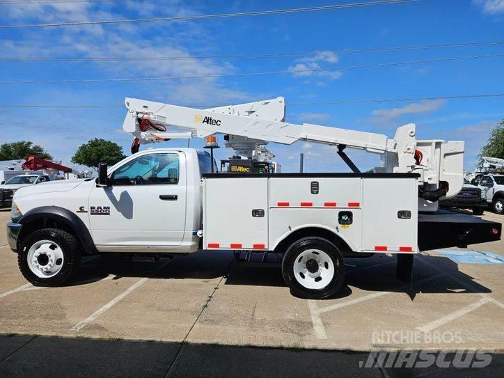 RAM 5500 Nostolava-autot
