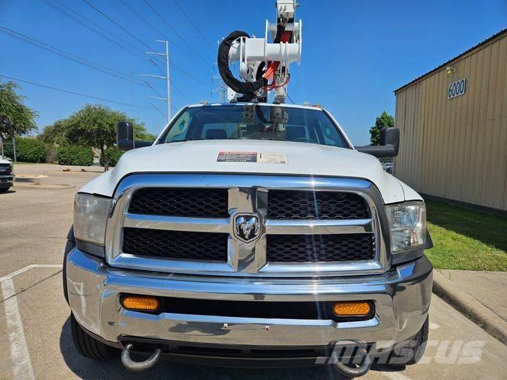 RAM 5500 Nostolava-autot