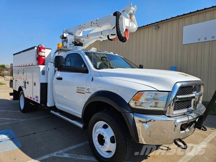 RAM 5500 Nostolava-autot