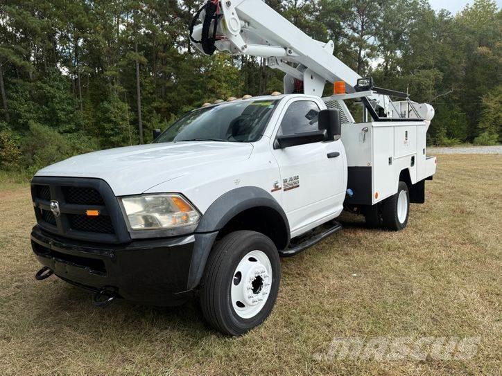 RAM 5500 Nostolava-autot
