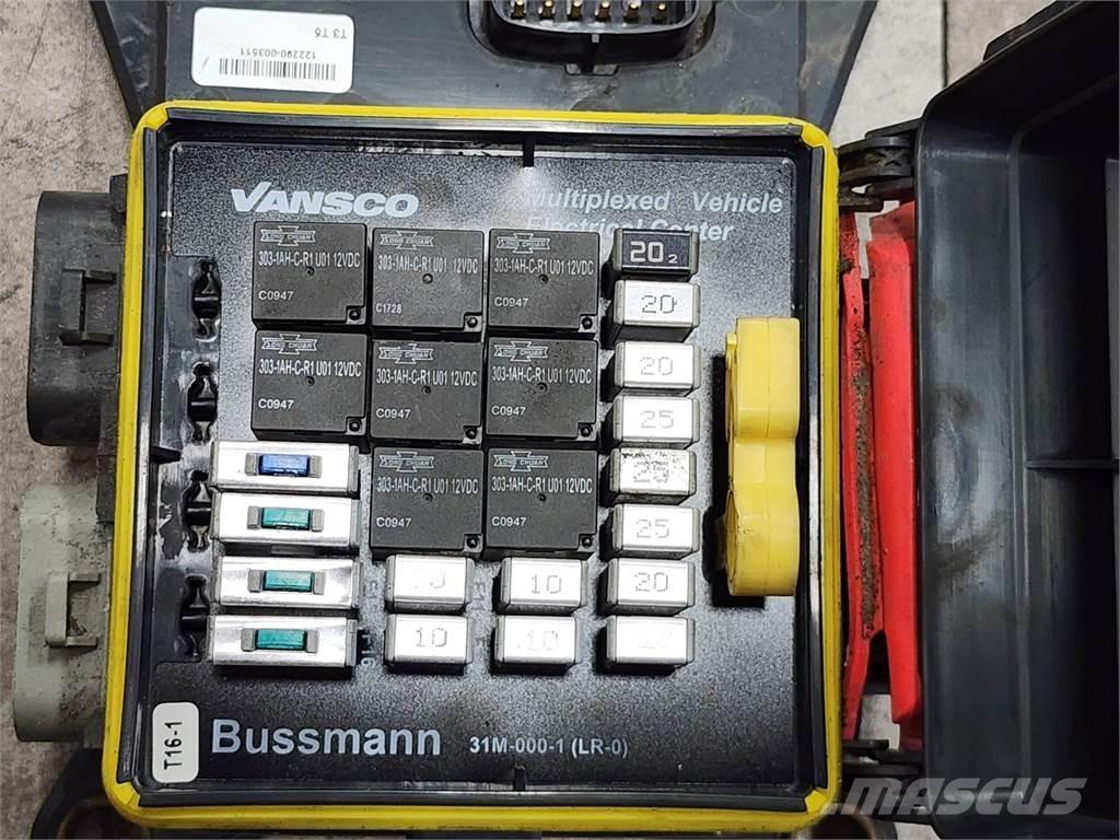  Unmarked Sähkö ja elektroniikka