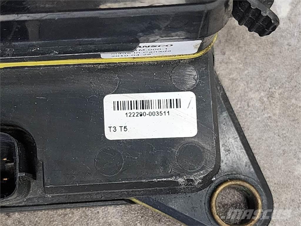  Unmarked Sähkö ja elektroniikka