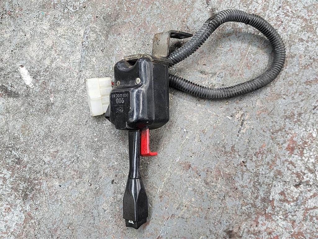  Unmarked Sähkö ja elektroniikka