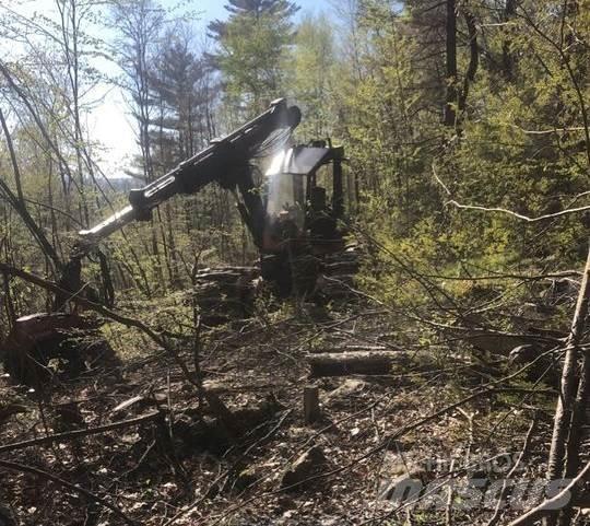 Valmet 921 Harvesterit