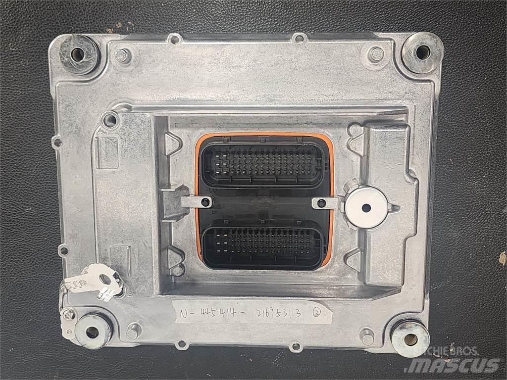 Volvo D12 Sähkö ja elektroniikka