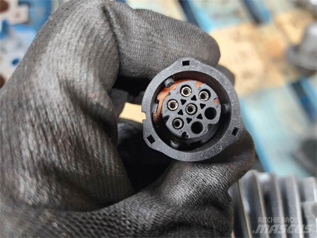 Volvo D13 Muut