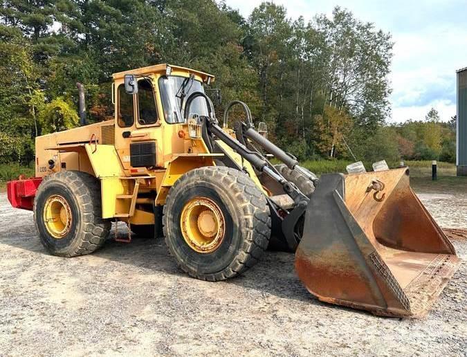 Volvo L120 Pyöräkuormaajat