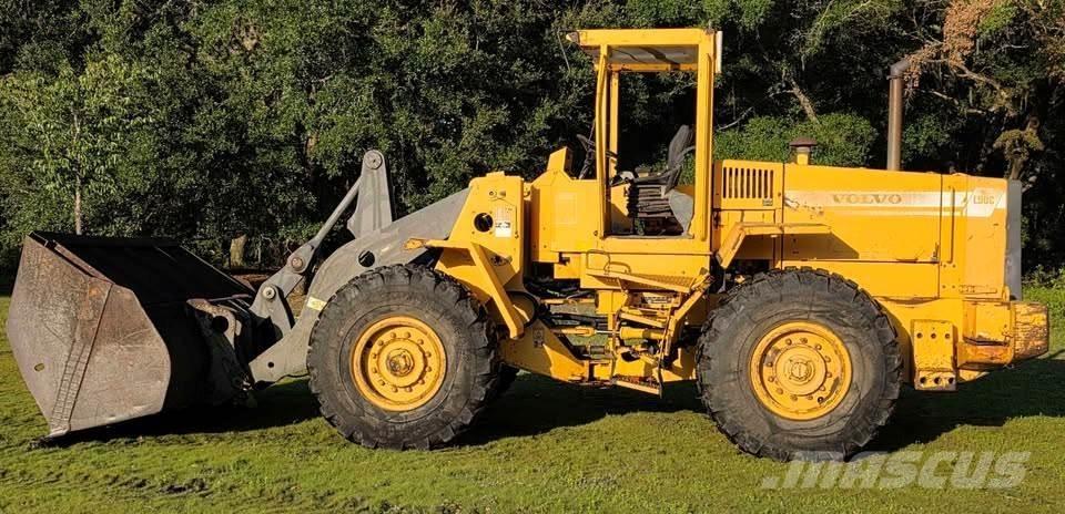 Volvo L90C Pyöräkuormaajat