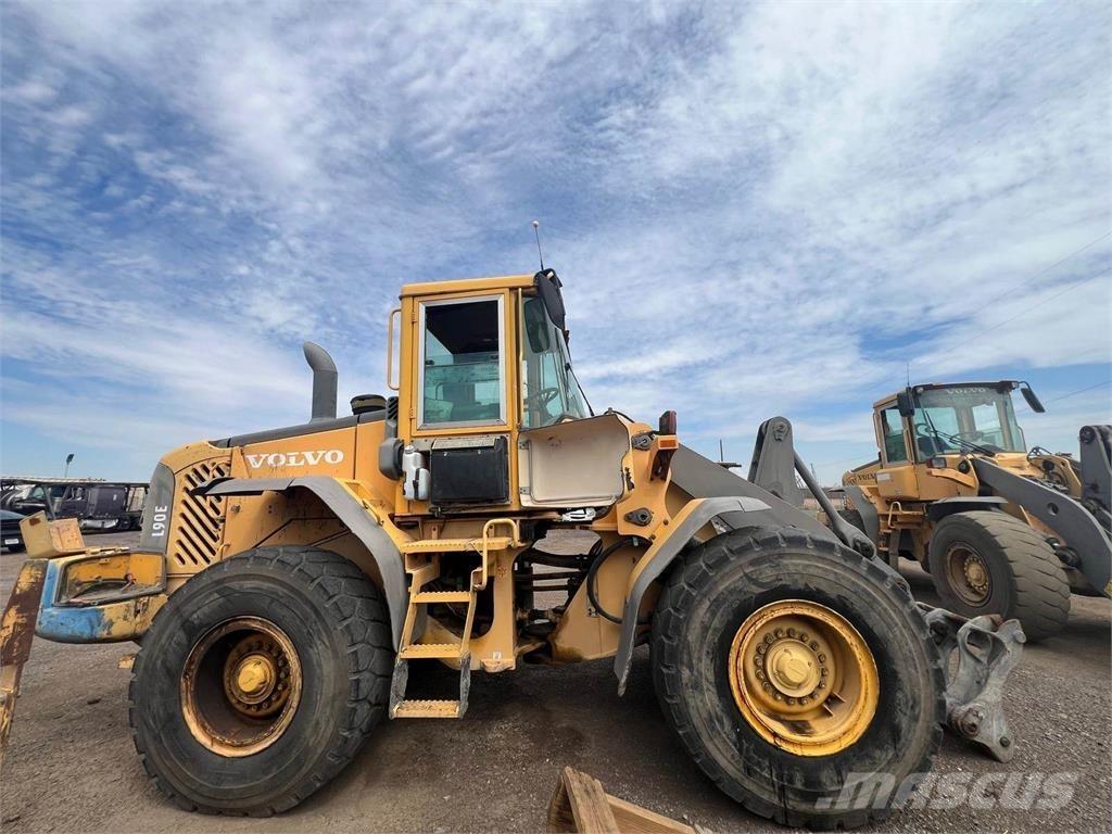Volvo L90E Pyöräkuormaajat