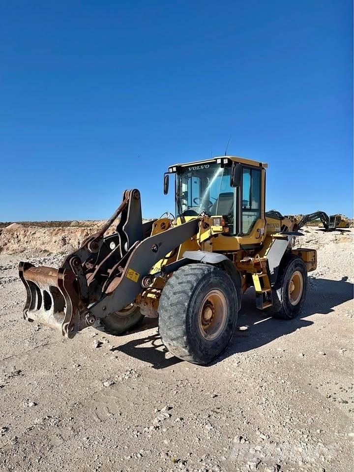 Volvo L90F Pyöräkuormaajat
