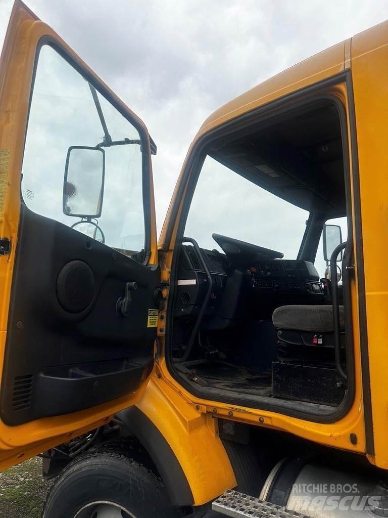 Volvo VHD Sora- ja kippiautot
