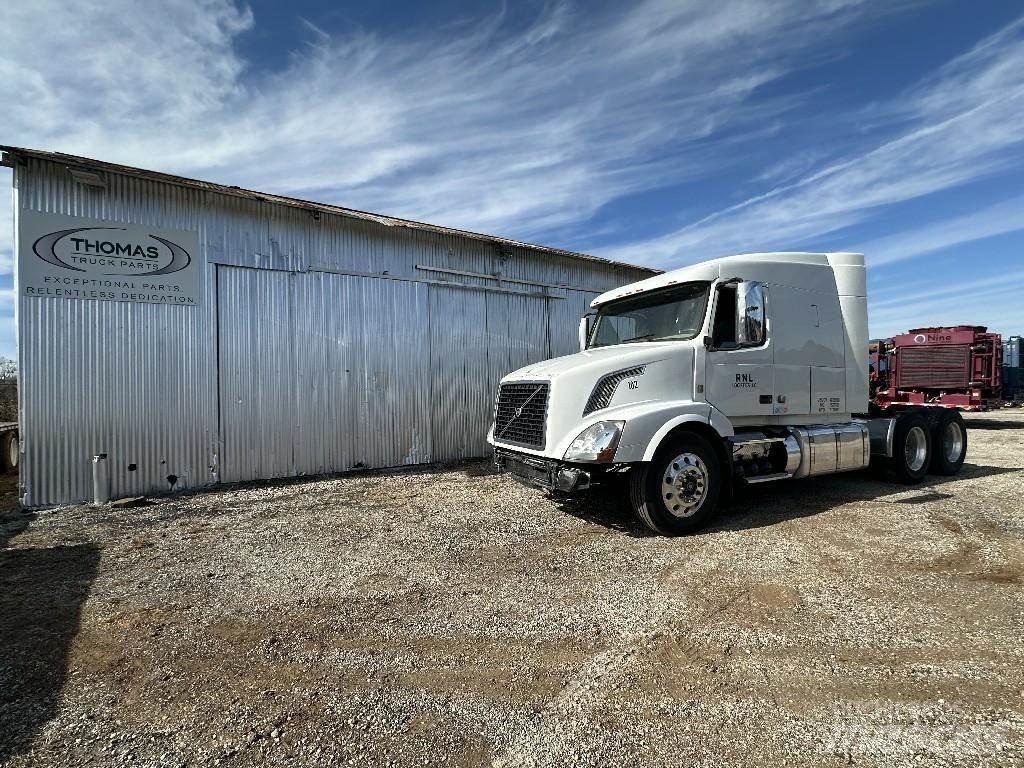 Volvo VNL Hinausautot