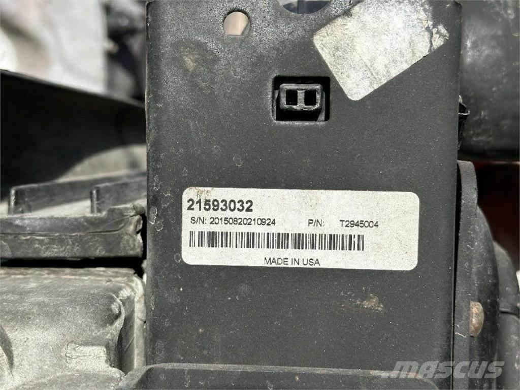 Volvo VNL Jäähdyttimet