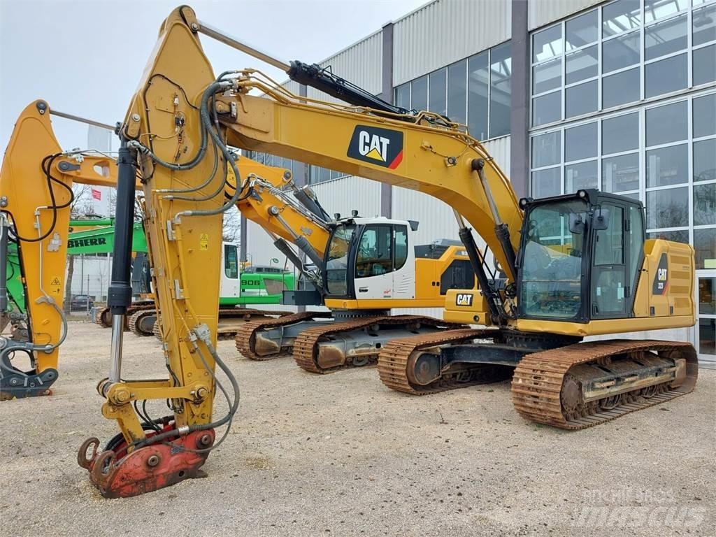 CAT 323 Telakaivukoneet