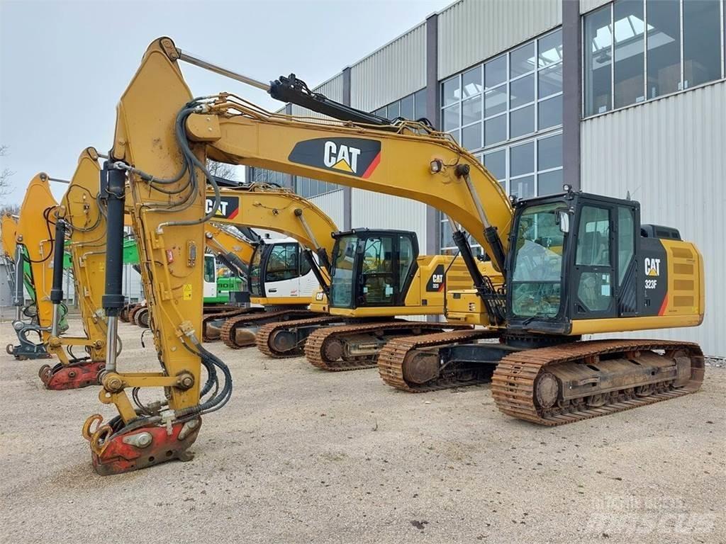 CAT 323F Telakaivukoneet