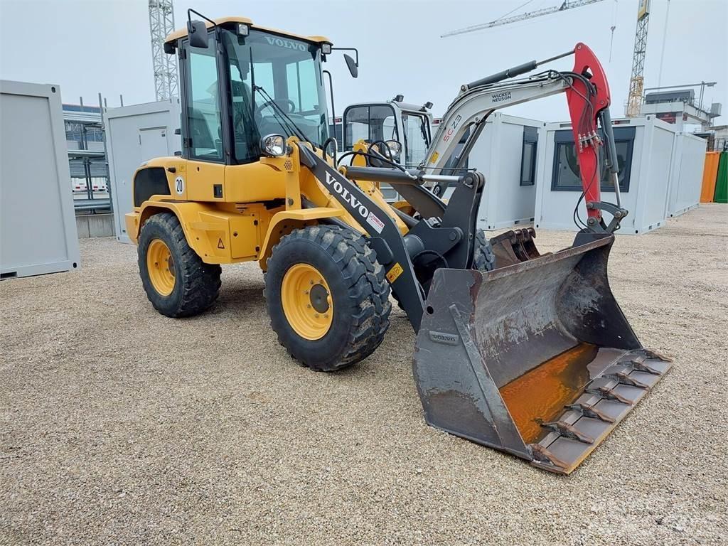 Volvo L30G Pyöräkuormaajat
