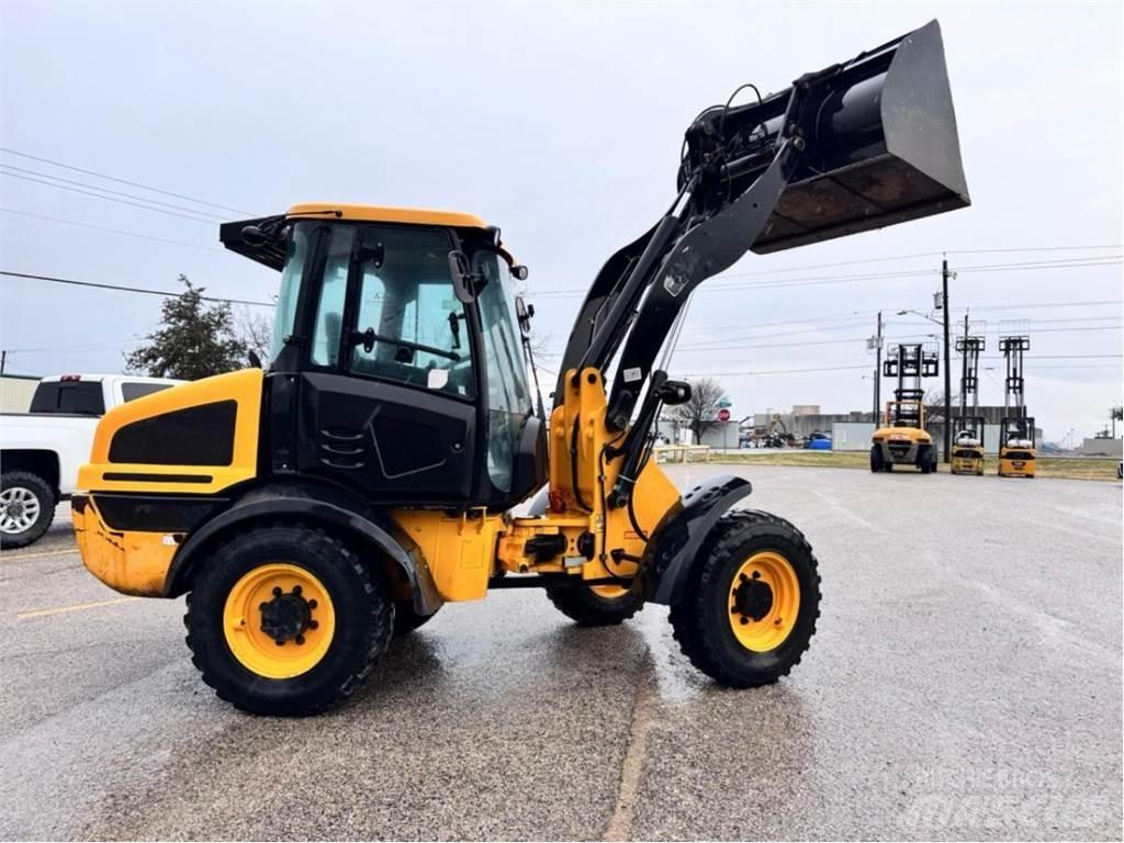 JCB 409 Pyöräkuormaajat